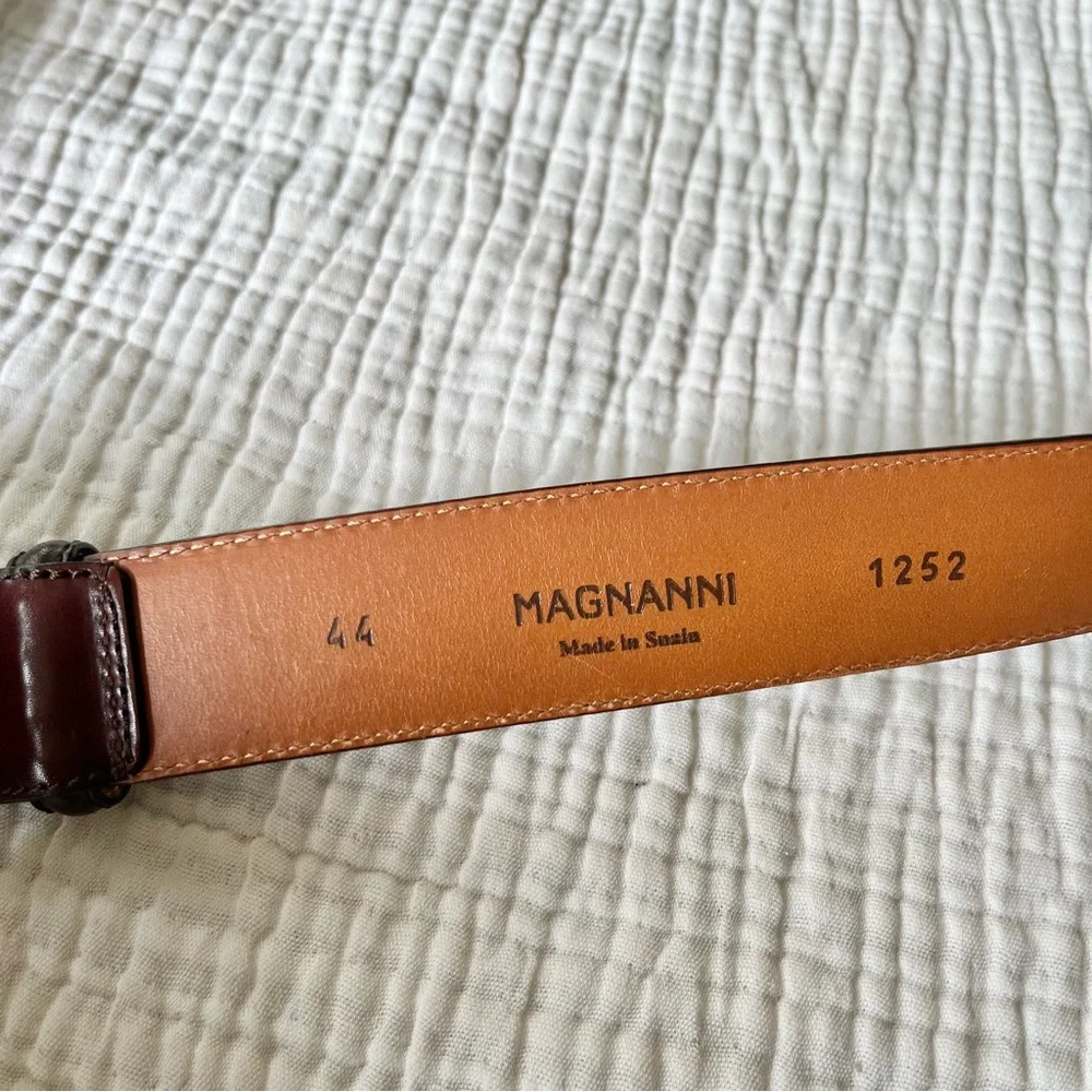 Magnanni Men's Burnished Brown Leather Belt Size 44